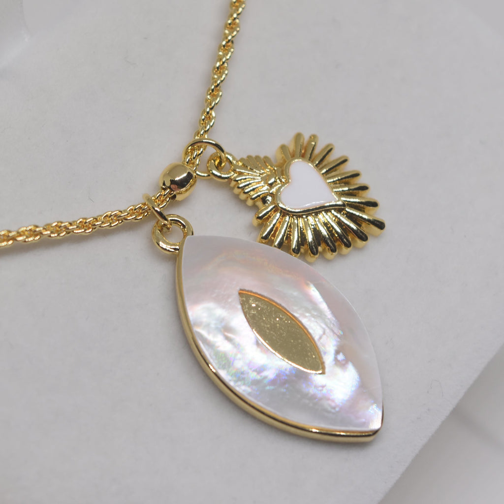 Nacar and Gold Pendant Necklace