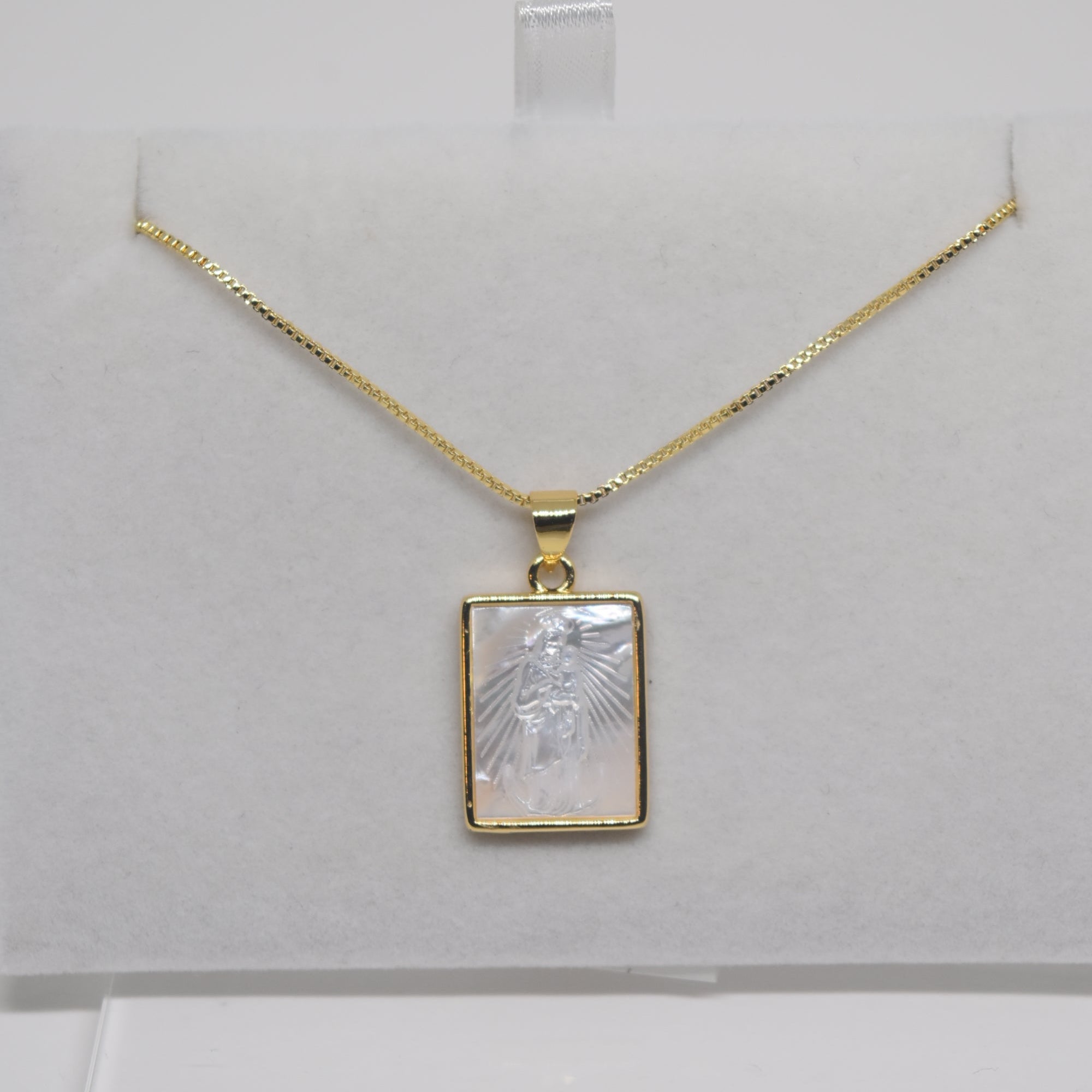 Customizable Scapular