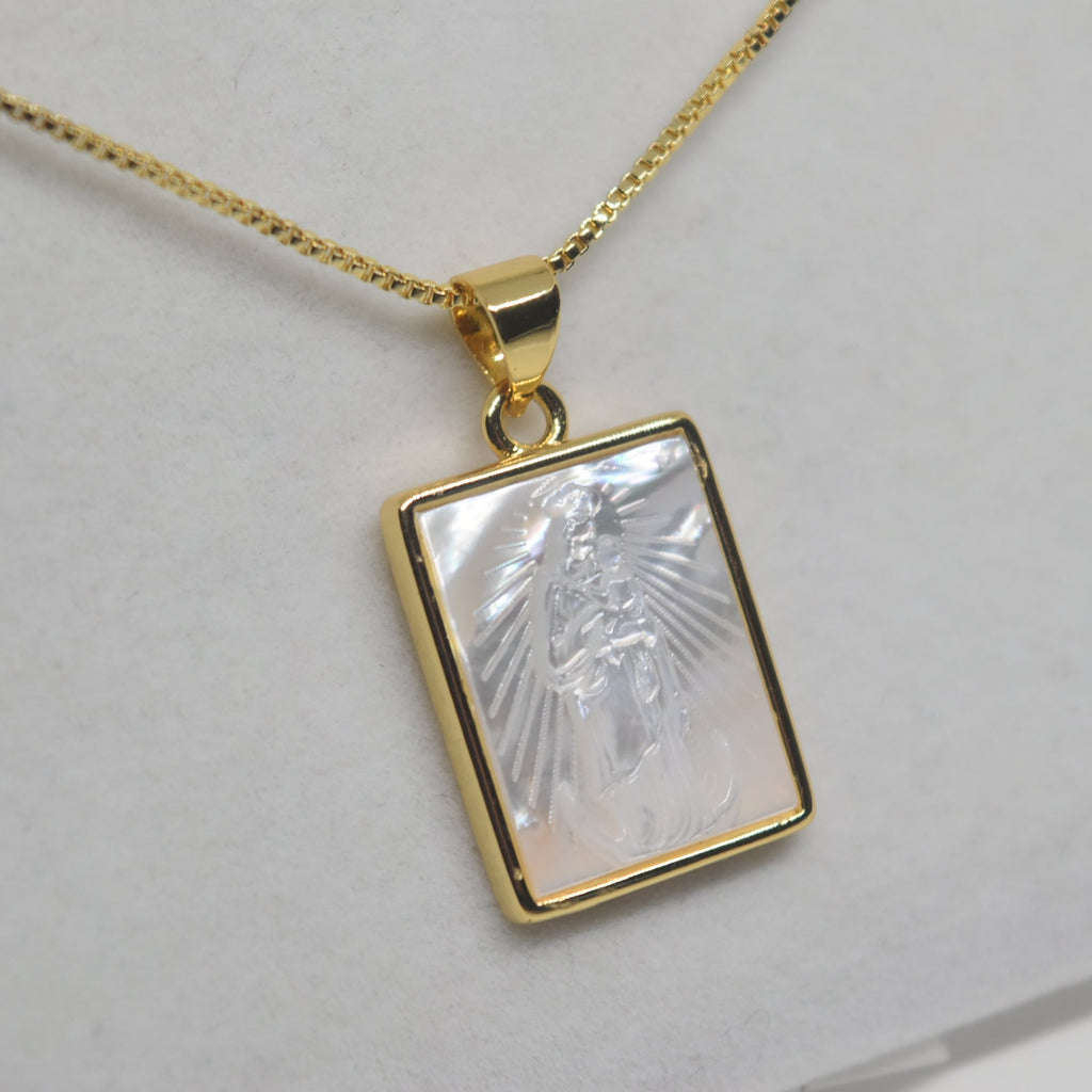 Customizable Scapular