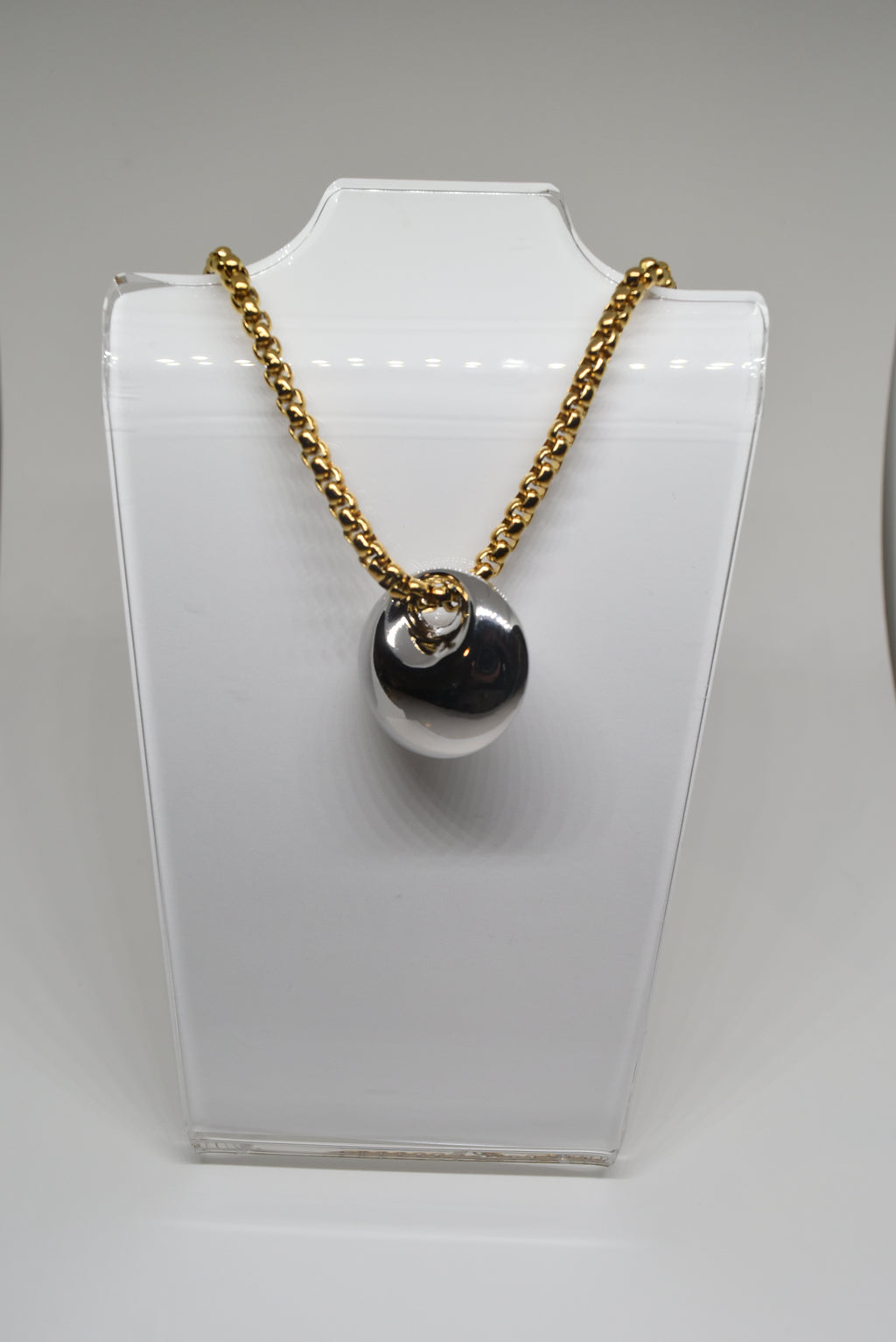 Big Pendant Necklace