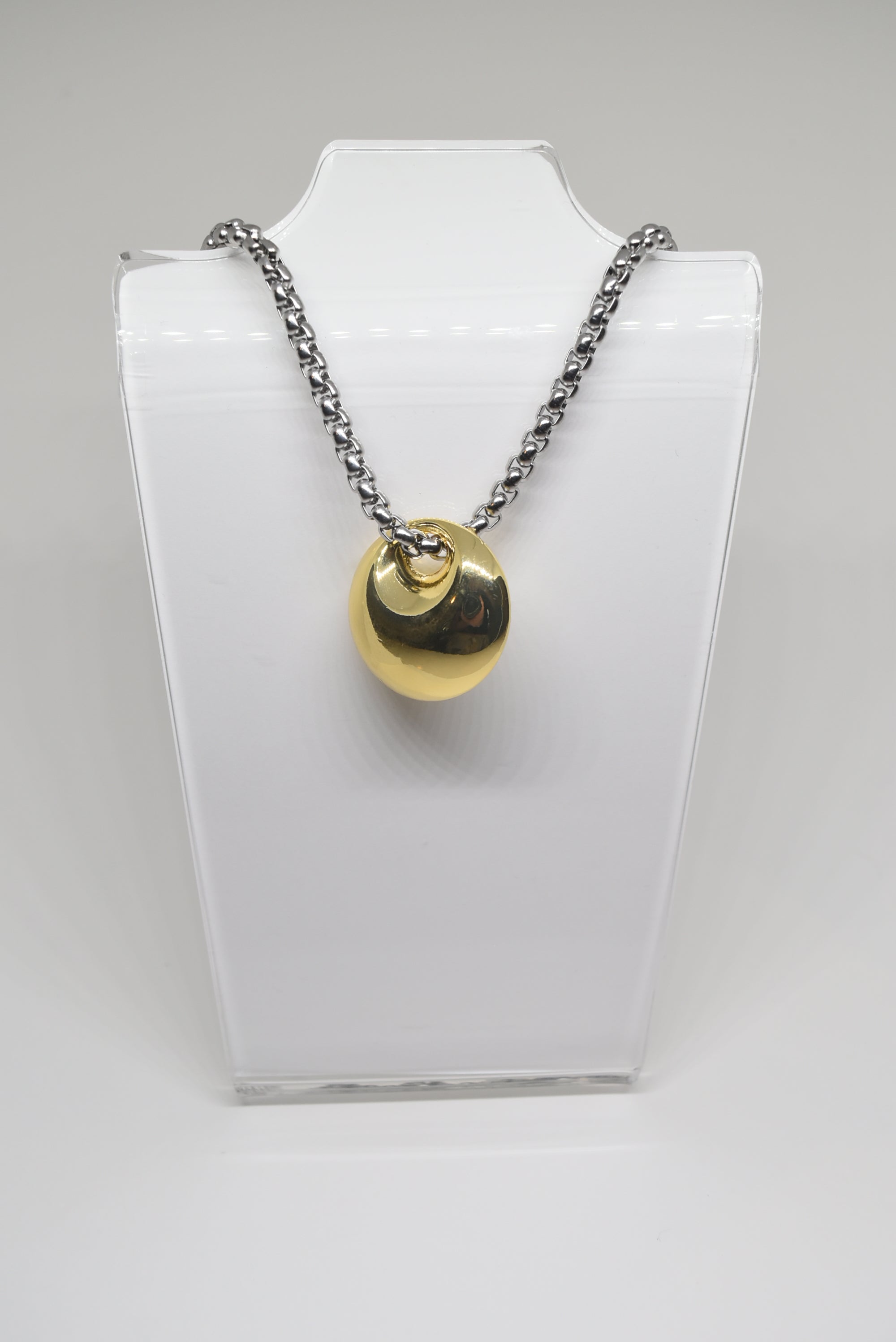 Big Pendant Necklace