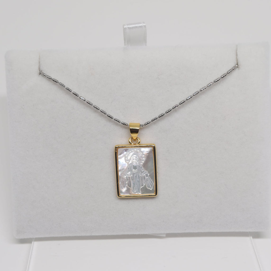 Customizable Scapular