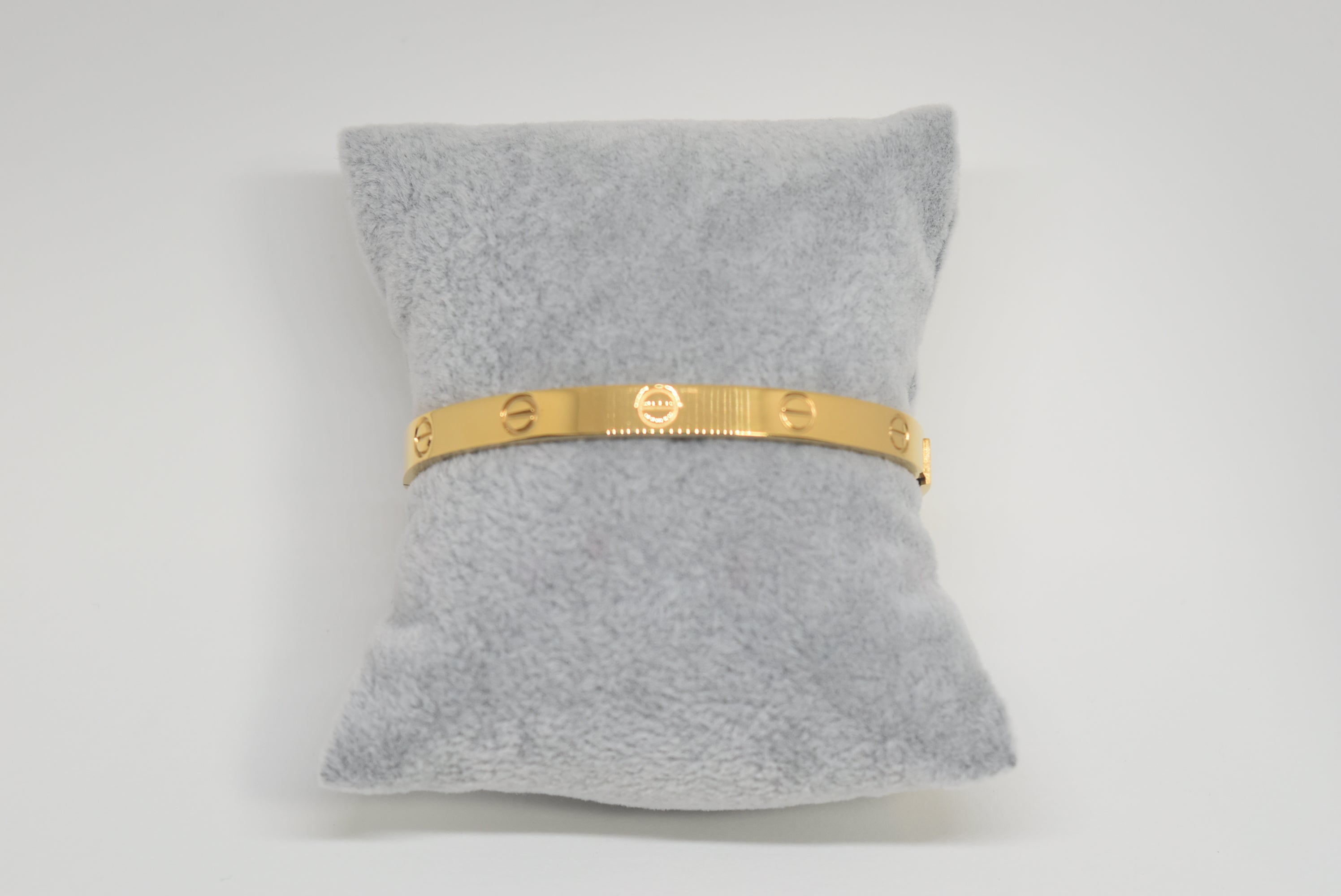 Nails Hard Gold Bracelet