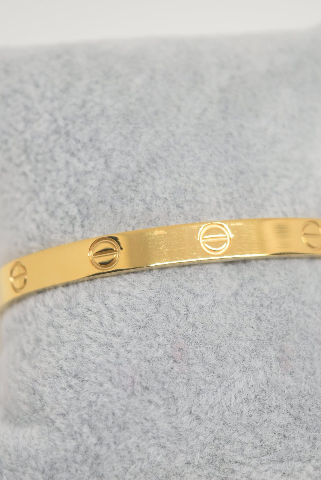 Nails Hard Gold Bracelet