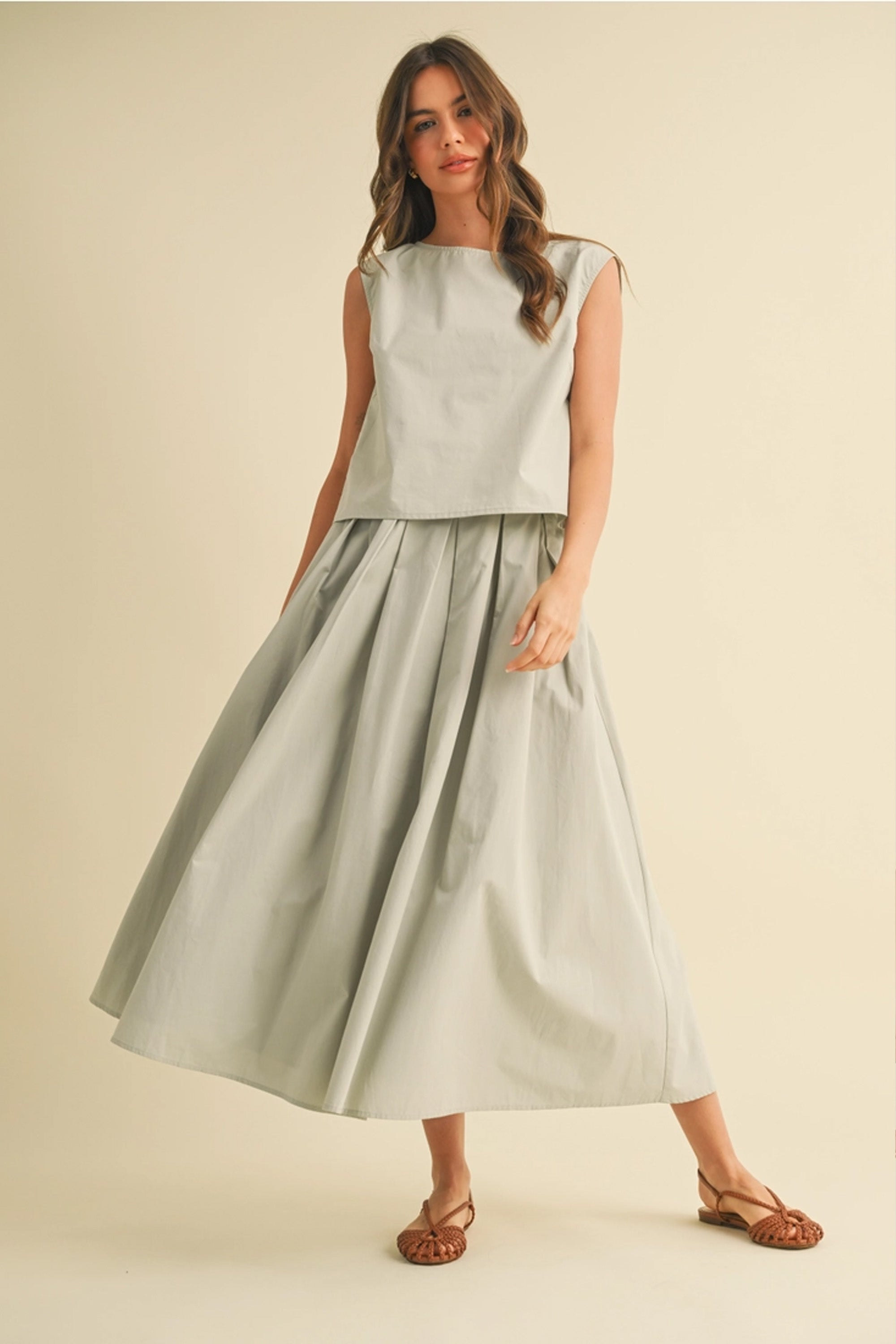 Top and Pleated Skirt Gray Set