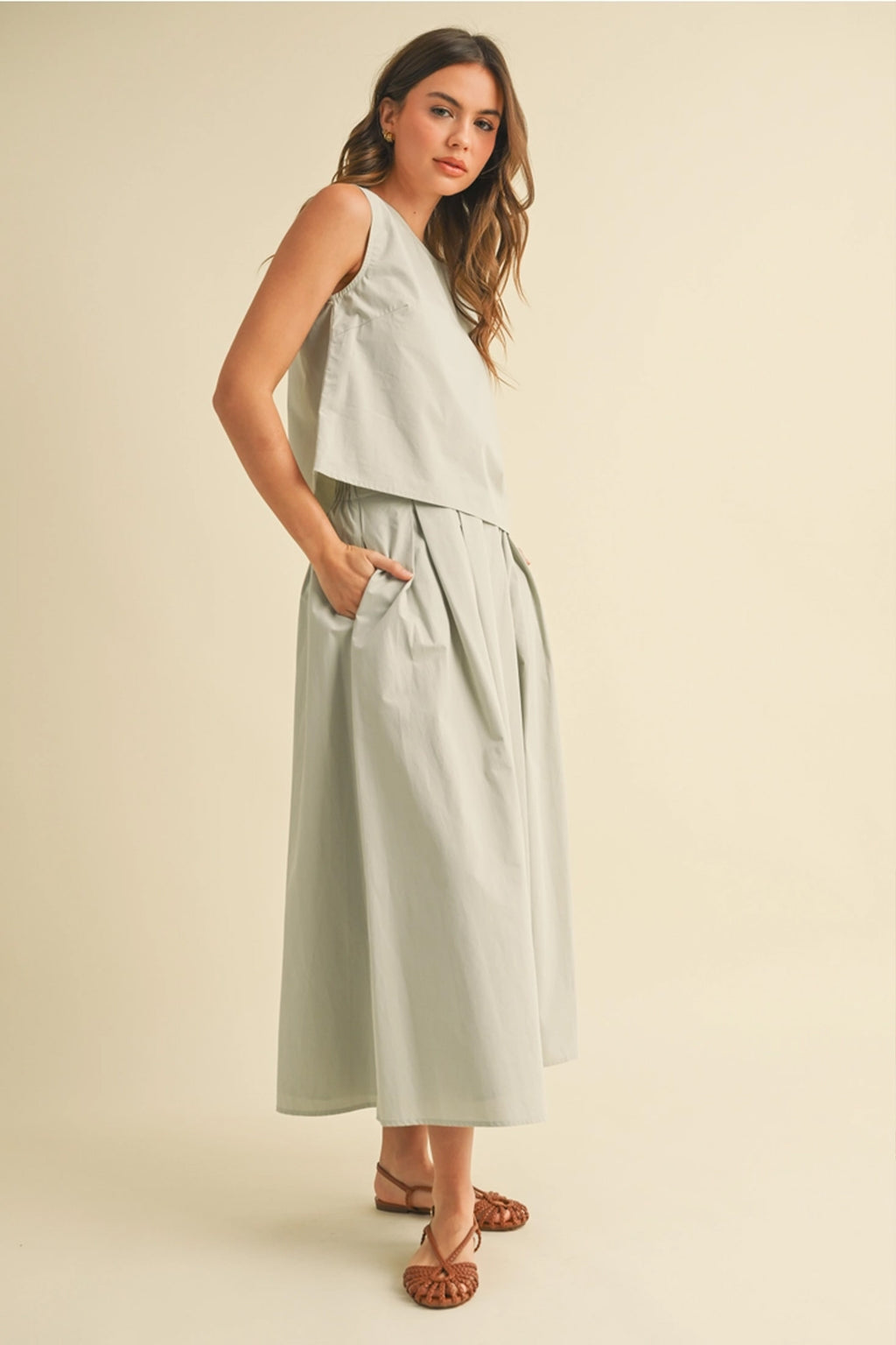 Top and Pleated Skirt Gray Set