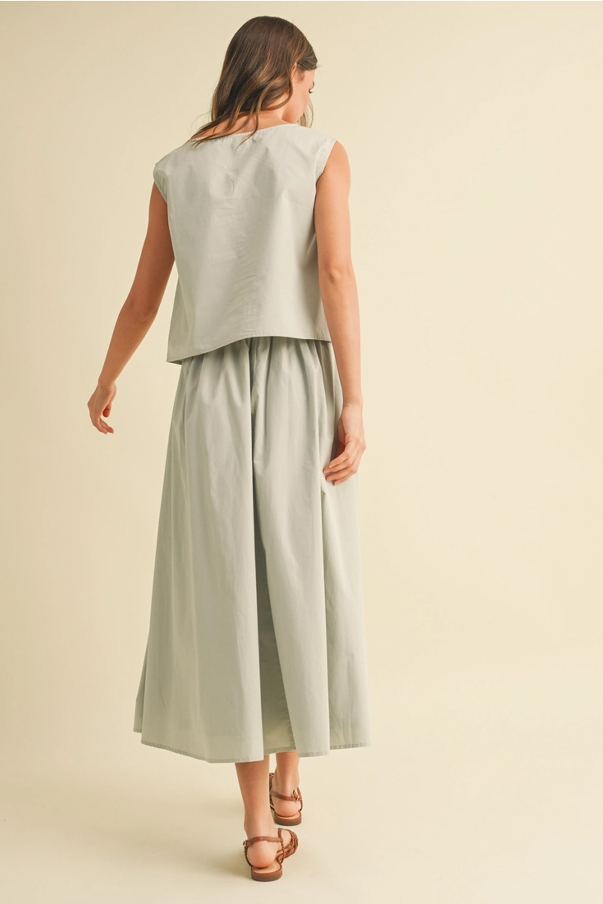 Top and Pleated Skirt Gray Set