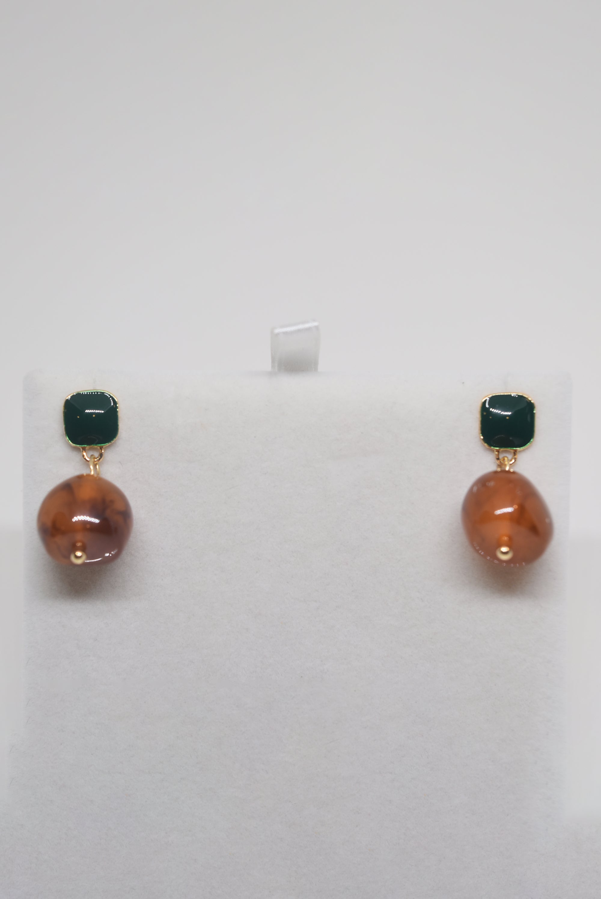 Emerald and Agate Earrings